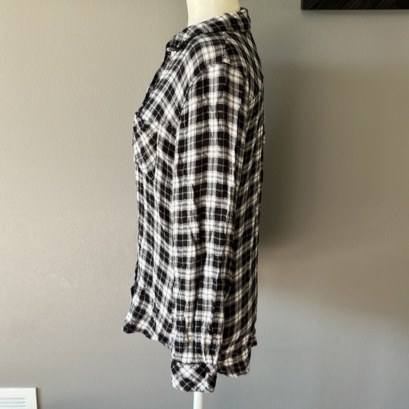 Rails Black and White Flannel Button Down Shirt - Picture 4 of 8